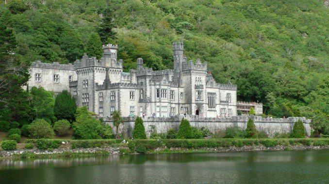 Ireland - Kylemore Abbey Ireland - Kylemore Abbey