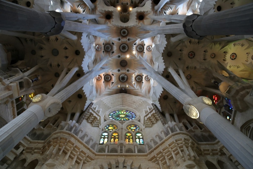 Barcelona - Sagrada Familia Interior Gaudi