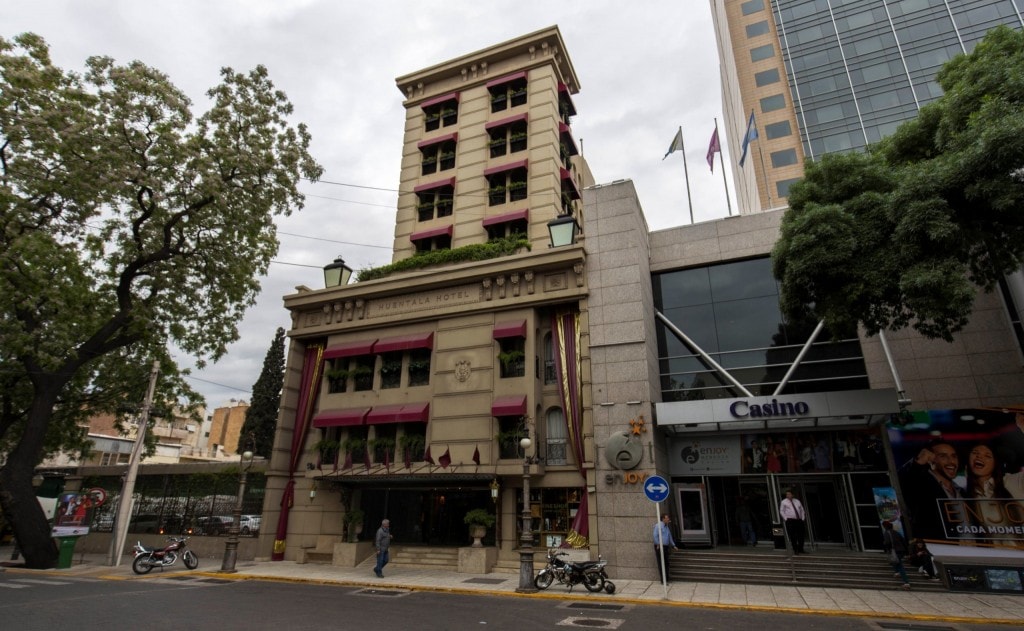 Argentina - Mendoza - Huentala Hotel Review