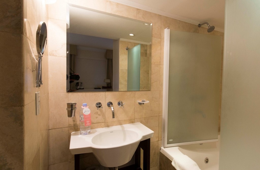 Argentina - Mendoza - Huentala Hotel Review