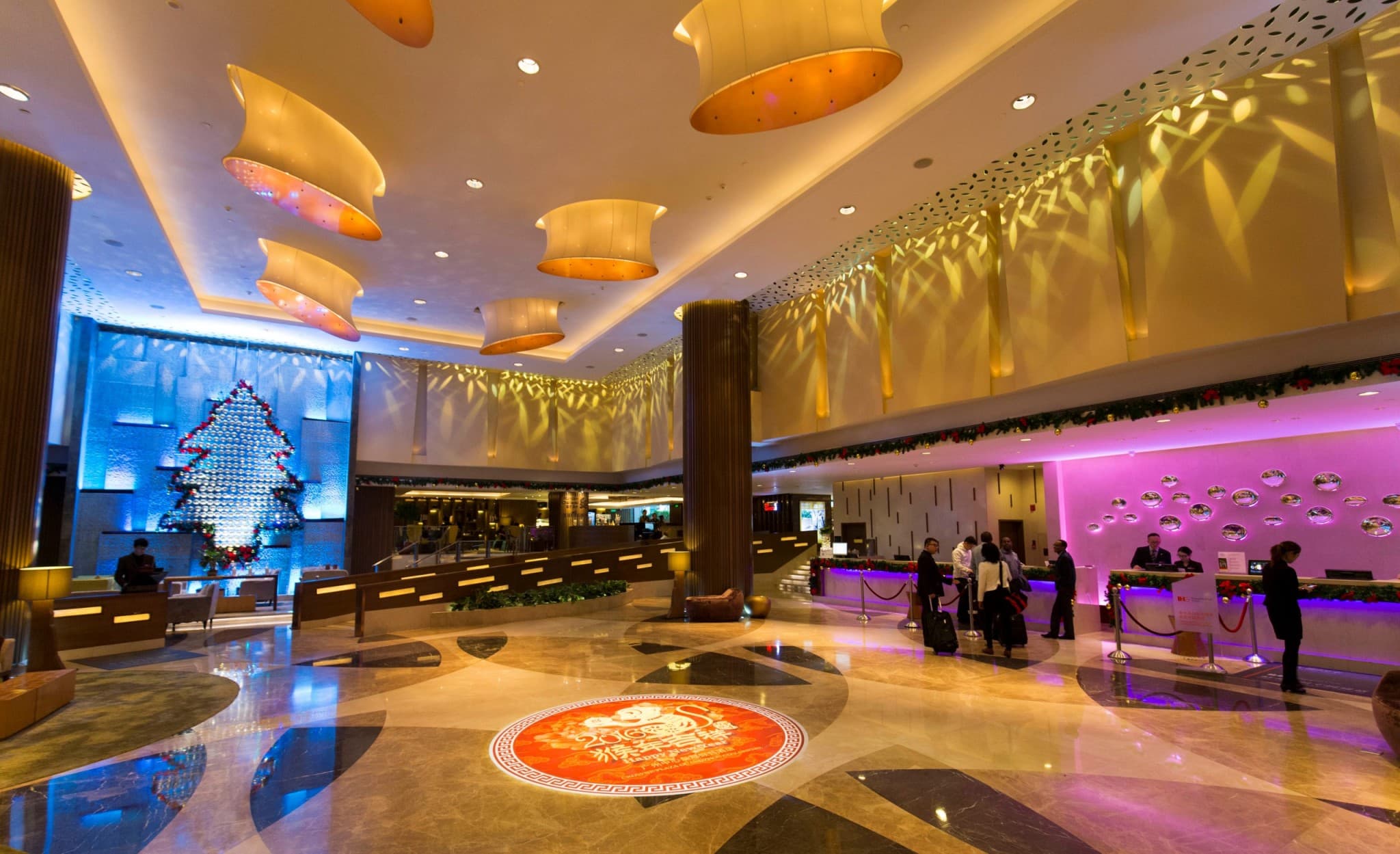 CHINA - Crowne Plaza Guangzhou City Center, luxury downtown
