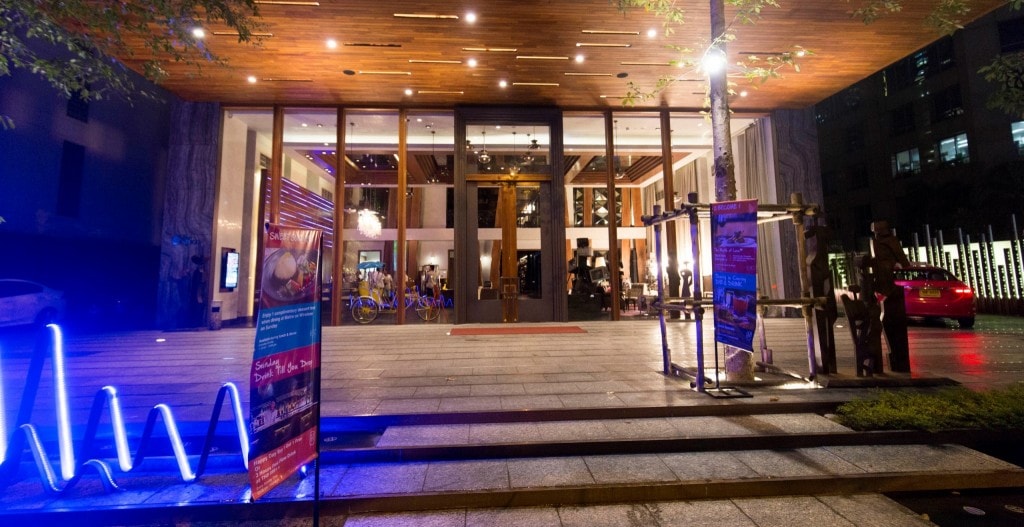 Thailand - Bangkok - Indigo Wireless Road Hotel Review