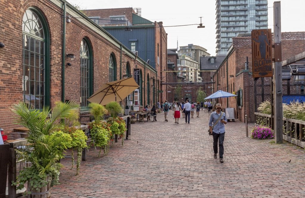 CANADA - How to spend a day in Toronto City