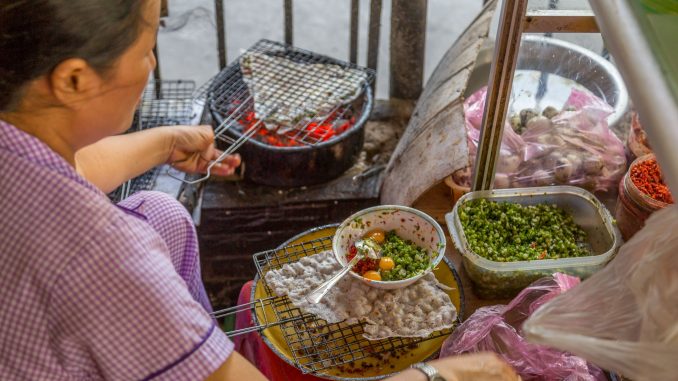 VIETNAM - Local food is a must: Do a Hoi An food tour in the evening VIETNAM - Local food is a must: Do a Hoi An food tour in the evening