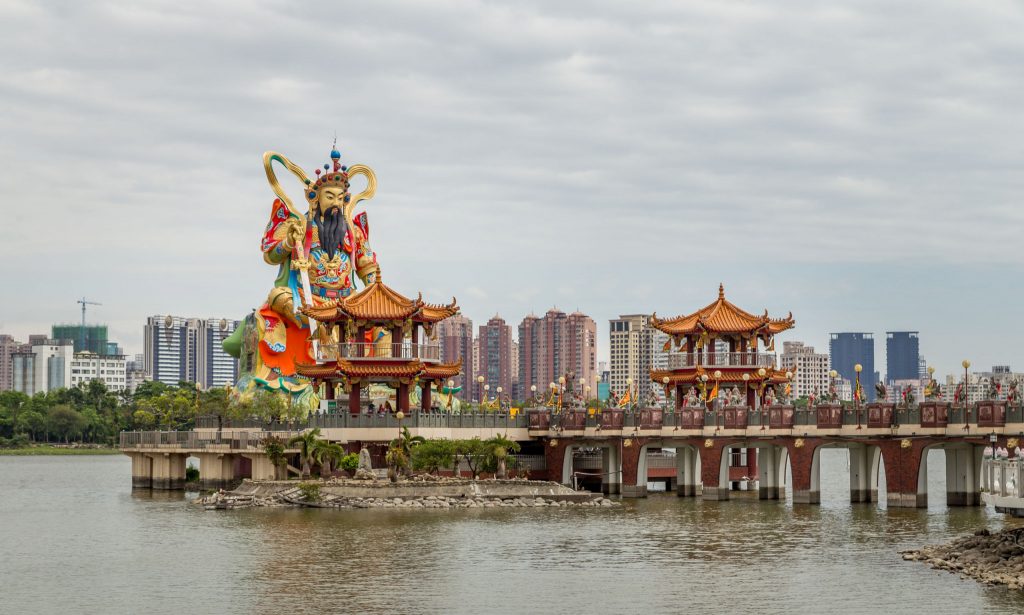 TAIWAN - Ultimate 14 days Taiwan road trip itinerary around the island