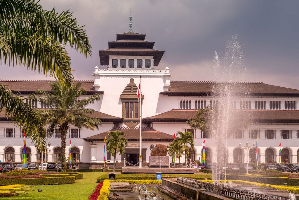INDONESIA - A wonderful 2-3 week Indonesia itinerary: Jakarta to Bali across Java