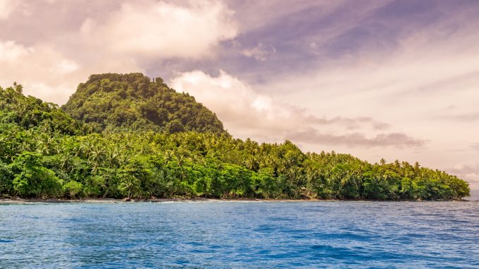 Island Coast - SOLOMON ISLANDS - 7 days in Solomon Islands itinerary: travel guide, tips & inspiration Island Coast - SOLOMON ISLANDS - 7 days in Solomon Islands itinerary: travel guide, tips & inspiration