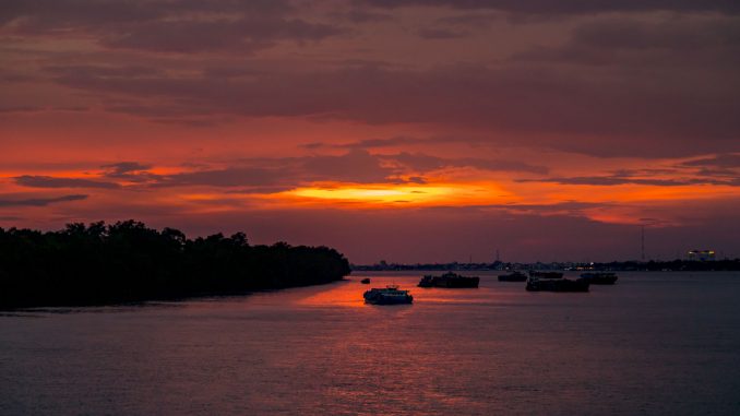 Mekong Delta Sunset - VIETNAM & CAMBODIA - Ho Chi Minh City to Siem Reap itinerary with Mekong Cruise Mekong Delta Sunset - VIETNAM & CAMBODIA - Ho Chi Minh City to Siem Reap itinerary with Mekong Cruise