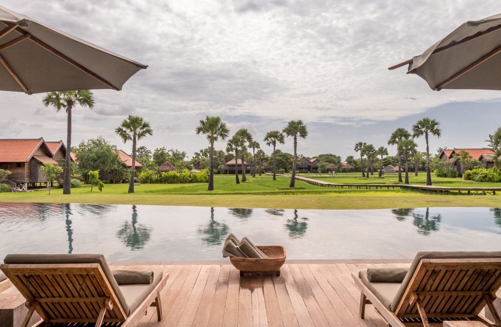 Infinity pool - CAMBODIA - Phum Baitang Resort, Siem Reap; must-stay luxury green village