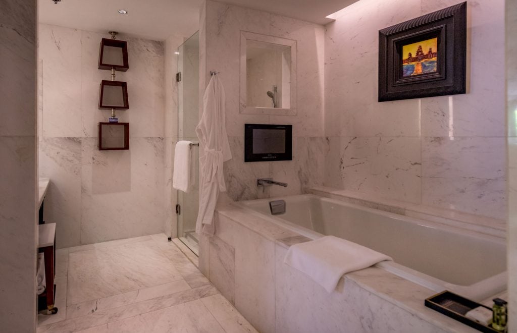 Bathroom - CAMBODIA - Park Hyatt Siem Reap hotel review; an urban luxury sanctuary