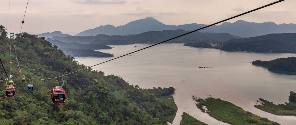 Cable Car lake view - TAIWAN - Day trip to Sun Moon Lake from Taipei or Taichung