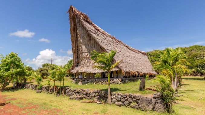 Mens house Faluw Pebai - MICRONESIA FSM - Things to do on Yap island tour & how to get there Mens house Faluw Pebai - MICRONESIA FSM - Things to do on Yap island tour & how to get there