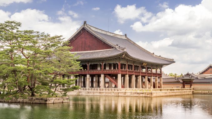 Gyeongbokgung Palace - SOUTH KOREA - Road trip itinerary for 2 or 3 weeks: Seoul to Busan guide by car Gyeongbokgung Palace - SOUTH KOREA - Road trip itinerary for 2 or 3 weeks: Seoul to Busan guide by car
