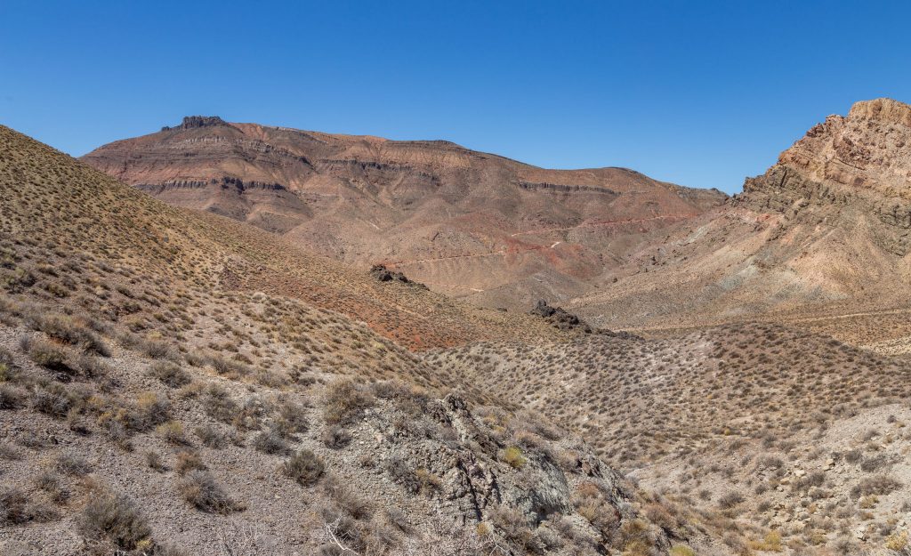 USA - Driving off road in the Death Valley: Titus Canyon & Racetrack Playa