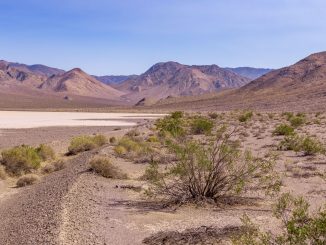 USA - Driving off road in the Death Valley: Titus Canyon & Racetrack Playa