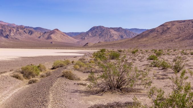 USA - Driving off road in the Death Valley: Titus Canyon & Racetrack Playa