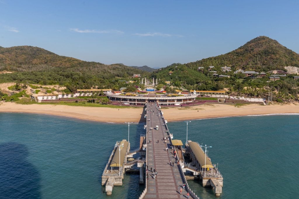 CHINA - Nanshan Temple & Tianya Haijiao Beach as a day trip from Sanya