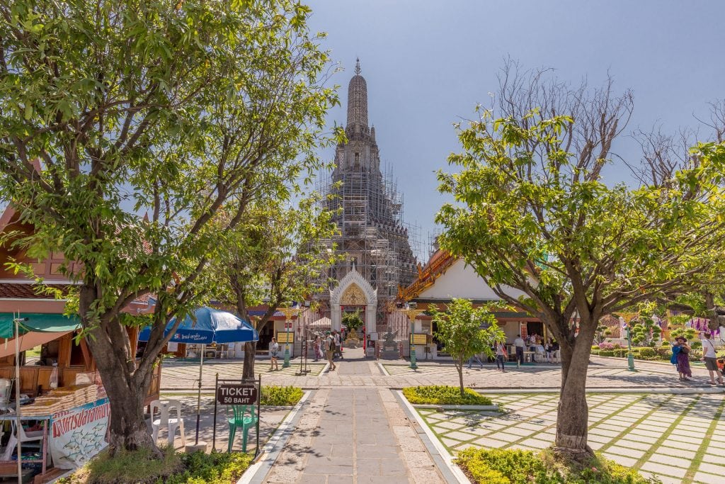 THAILAND - Top 5 must-see temples in Bangkok & the Grand Palace