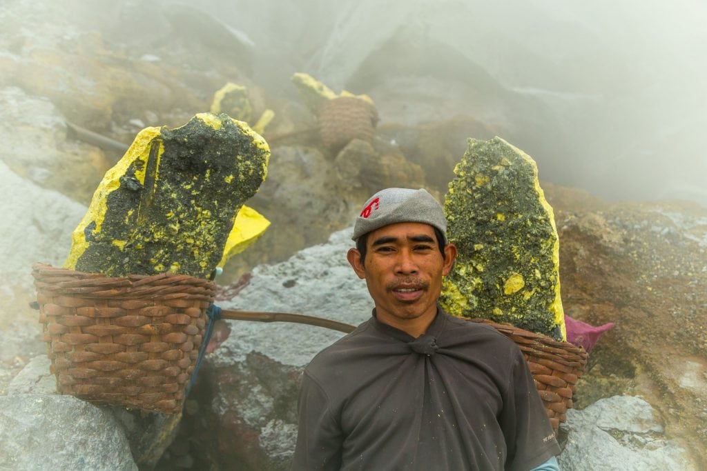 INDONESIA - Hiking the active & toxic Ijen volcano with its sulfur miners and blue fire