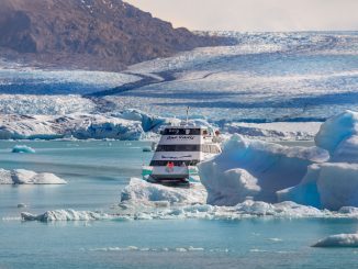 ARGENTINA - Sailing Patagonian glacier lakes while enjoying a luxury five-star lunch