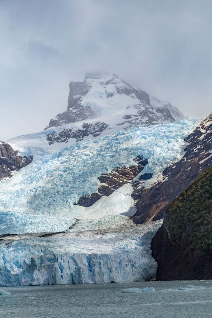 ARGENTINA - Sailing Patagonian glacier lakes while enjoying a luxury five-star lunch