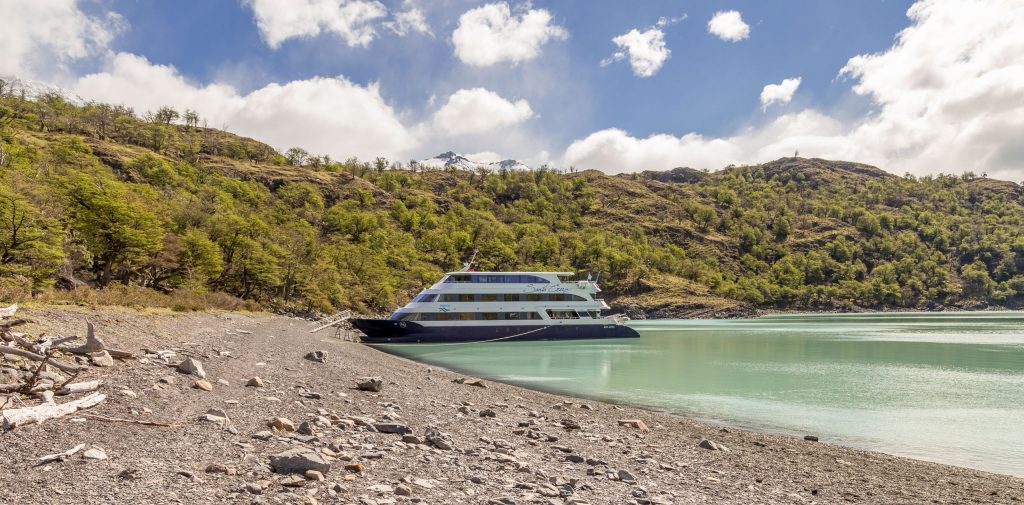 ARGENTINA - Sailing Patagonian glacier lakes while enjoying a luxury five-star lunch