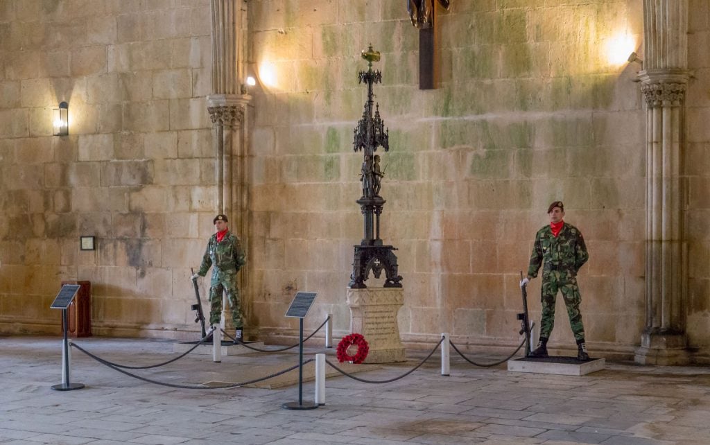 PORTUGAL - Tomar, Batalha and Alcobaça as a day trip from Lisbon