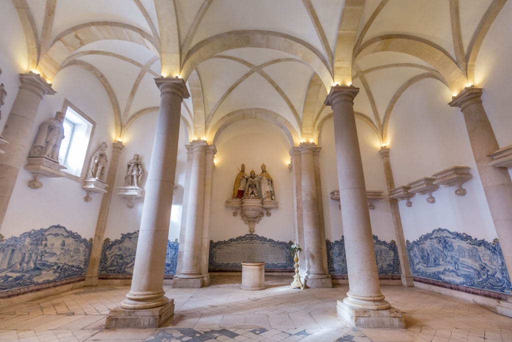 PORTUGAL - Tomar, Batalha and Alcobaça as a day trip from Lisbon