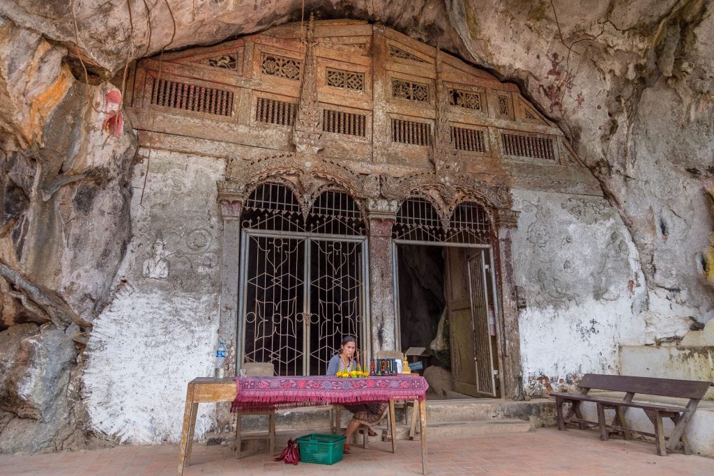 LAOS - Day trip to Pak Ou Caves near Luang Prabang by private boat