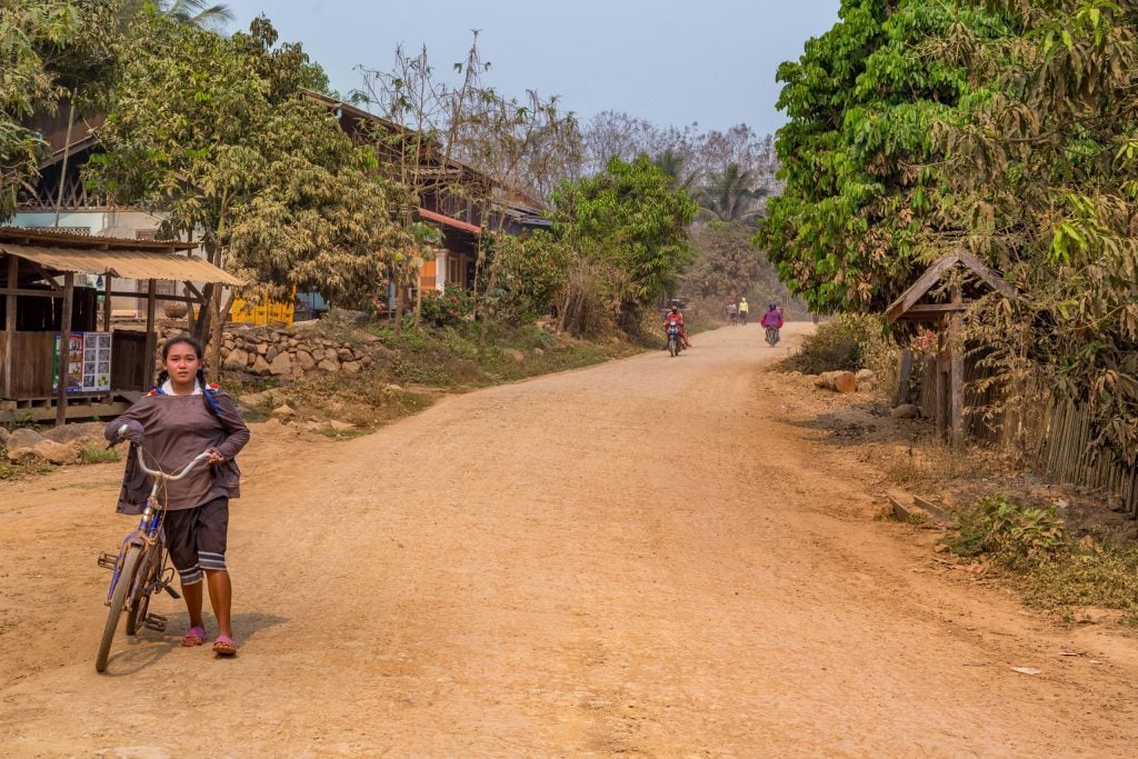 LAOS – Country side and the Kuang Si Falls as a day trip from Luang Prabang