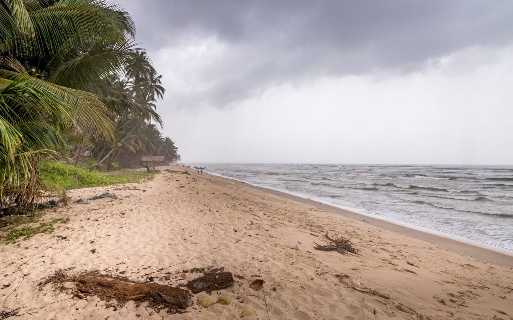 Beyin beach - GHANA - Stilt village Nzulezo on lake Tadane (Beyin); day trip from Takoradi