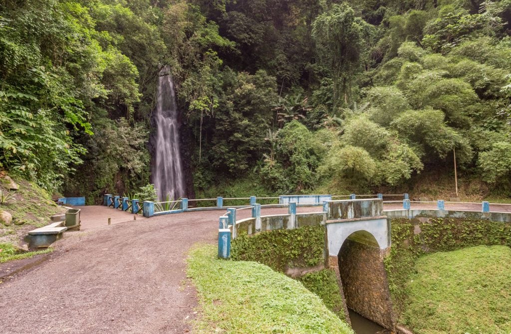 Cascata de Sao Nicolas bridge - SÃO TOMÉ & PRÍNCIPE - Central São Tomé day trip; culture & nature on paradise island