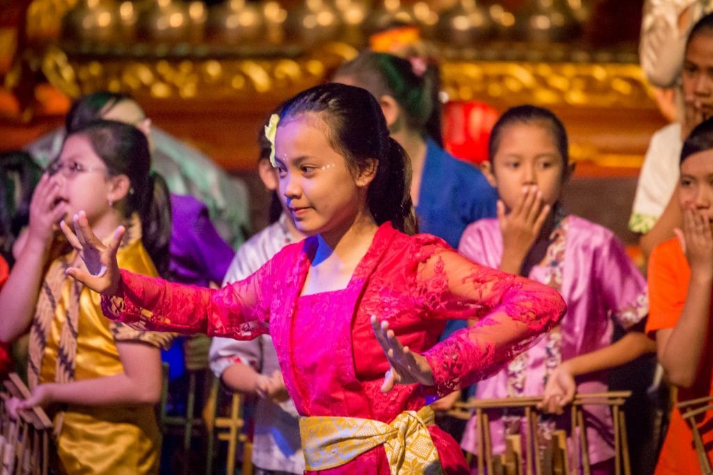 Colonial Housesaung Angklung Udjo Music Performance - INDONESIA - Bandung city tour: Must-see colonial places & Angklung concert