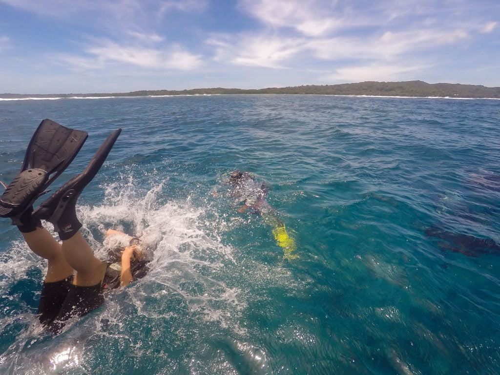 MICRONESIA FSM – Diving & snorkeling on Yap and swimming with sharks