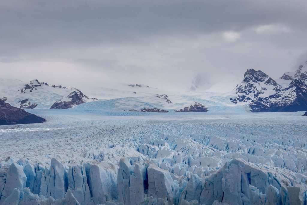 Distance Glacier - ARGENTINA - Perito Moreno Glacier: nature at its best in El Calafate