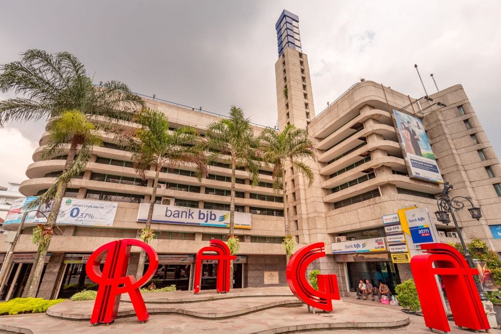 INDONESIA - Bandung city tour: Must-see colonial places & Angklung concert