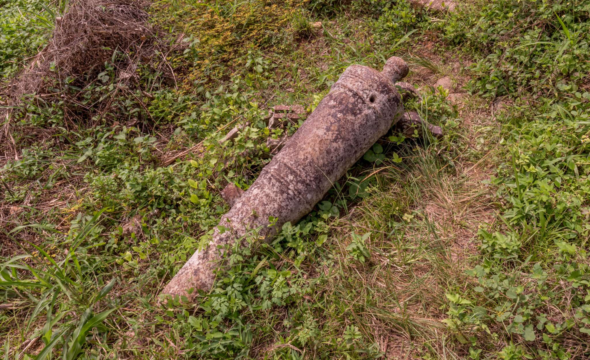 Fort Batenstein Butri canon - GHANA - 5 lesser known slave forts; day trip from Takoradi
