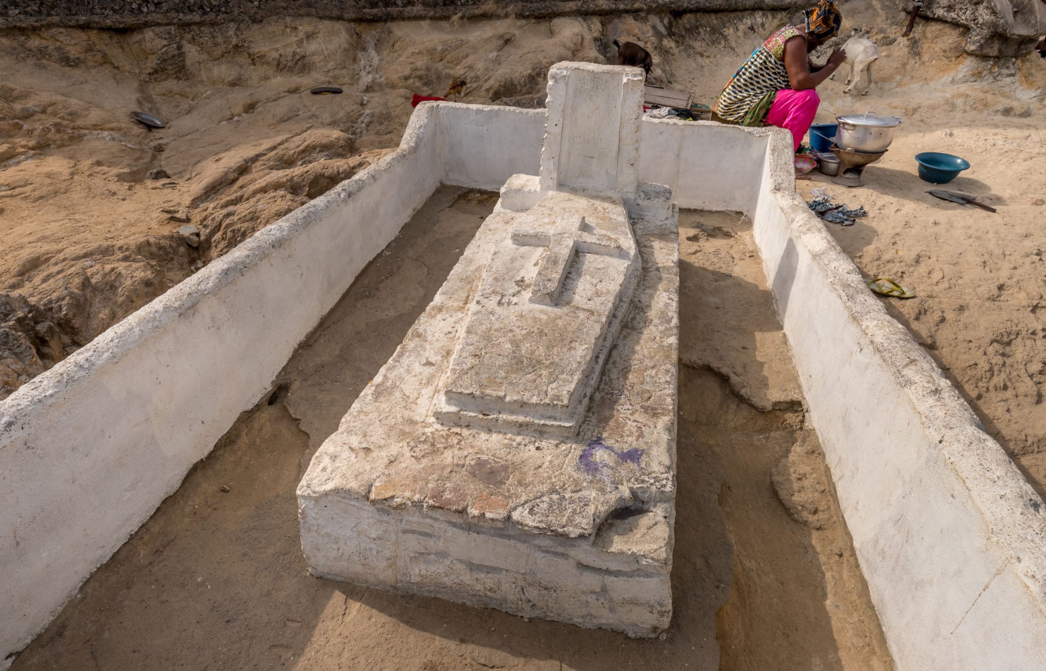 Fort San Sebastian Shama grave - GHANA - 5 lesser known slave forts; day trip from Takoradi