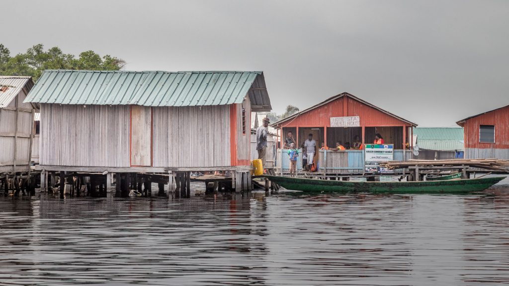 Homestay guesthouse - GHANA - Stilt village Nzulezo on lake Tadane (Beyin); day trip from Takoradi