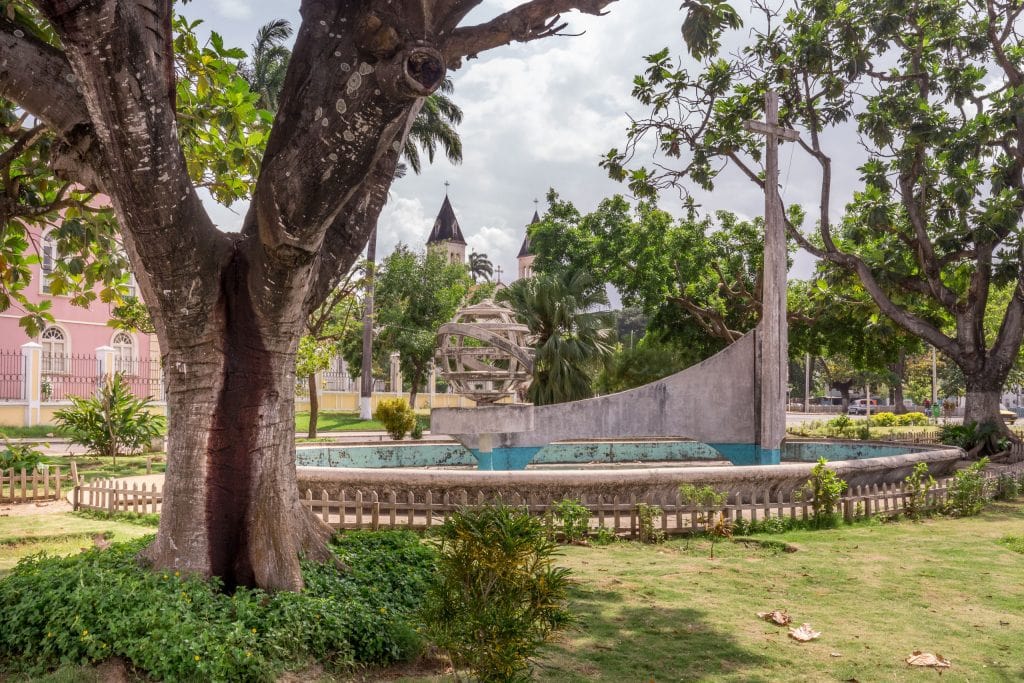 Independance square - SÃO TOMÉ & PRÍNCIPE - Central São Tomé day trip; culture & nature on paradise island