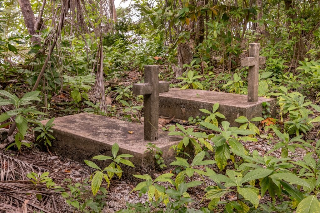 Missionary graves - SOLOMON ISLANDS - Skull Island Munda & New Georgia WWII history day trip