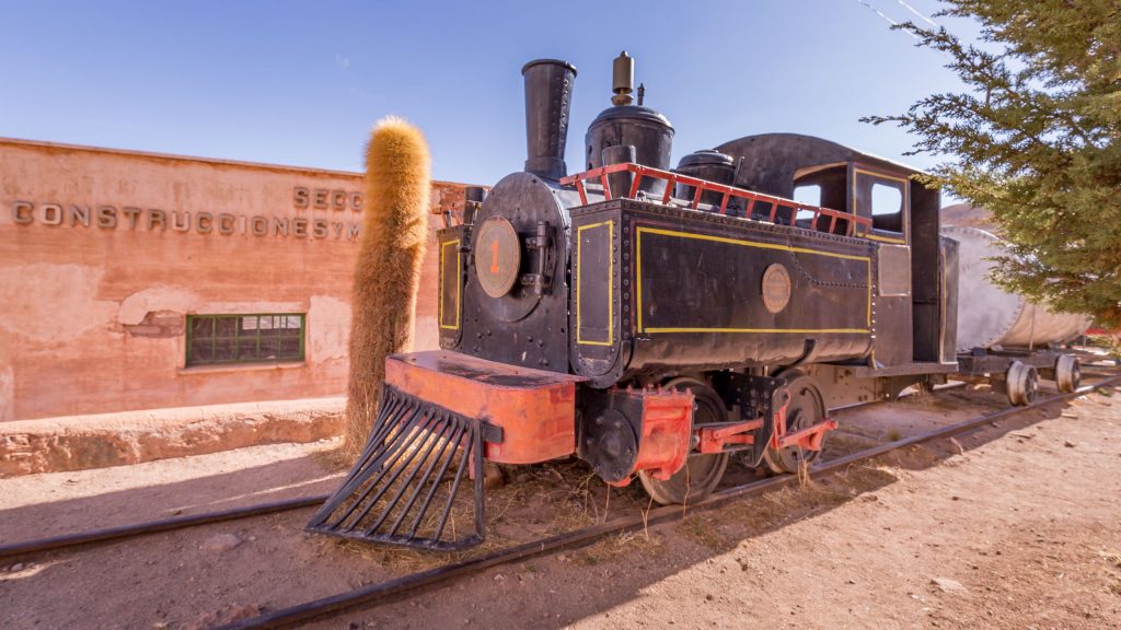 Pulacayo First Locomotive - BOLIVIA - Sucro to Potisi and to Uyuni: Pulacayo is a must stop (and more)
