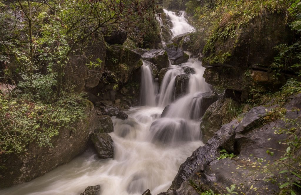 Waterfall stream Three Natural Bridges - CHINA – Wulong Karst National Park day trip from Chongqing