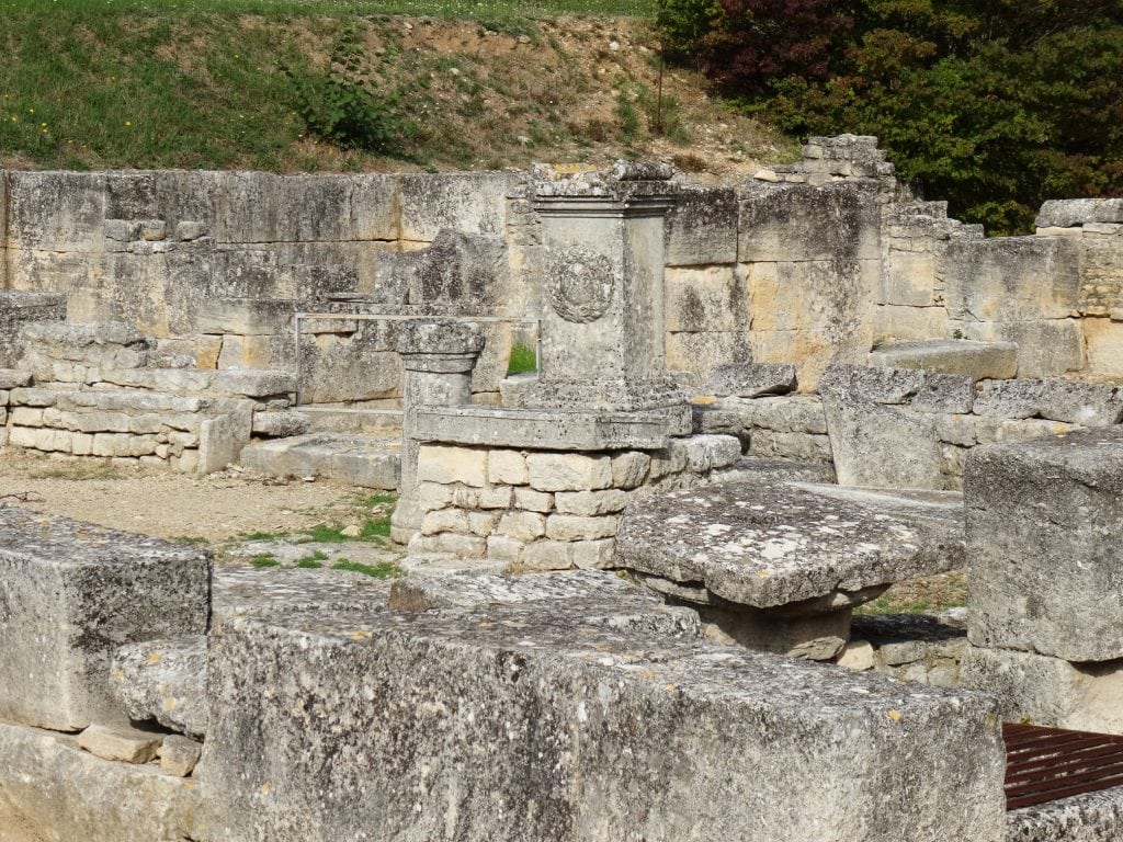 FRANCE – Montmajour & Silvacane Abbey, Glanum and Salagon: leg 4 of our South France road trip itinerary