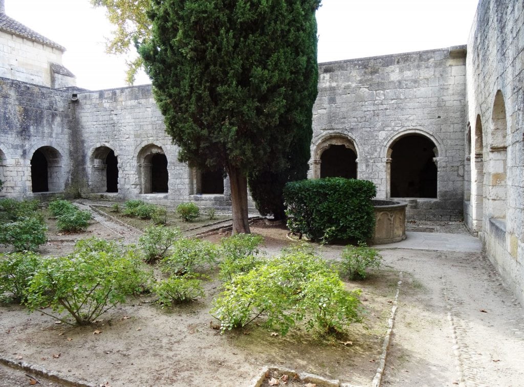 FRANCE – Montmajour & Silvacane Abbey, Glanum and Salagon: leg 4 of our South France road trip itinerary