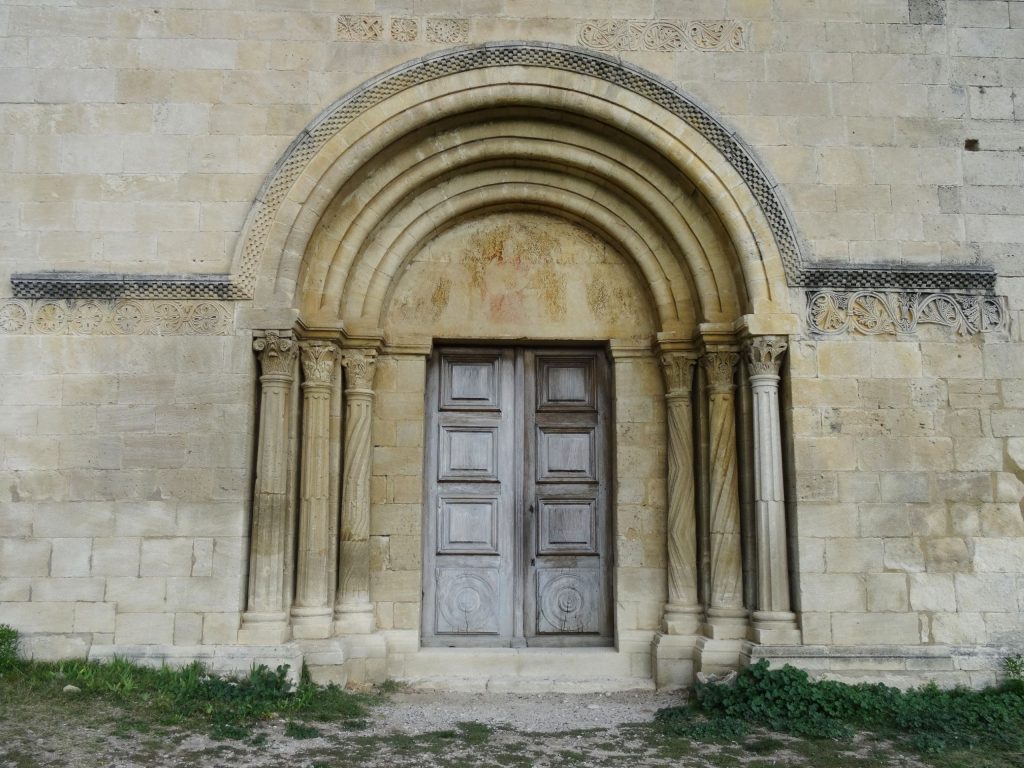 FRANCE – Montmajour & Silvacane Abbey, Glanum and Salagon: leg 4 of our South France road trip itinerary