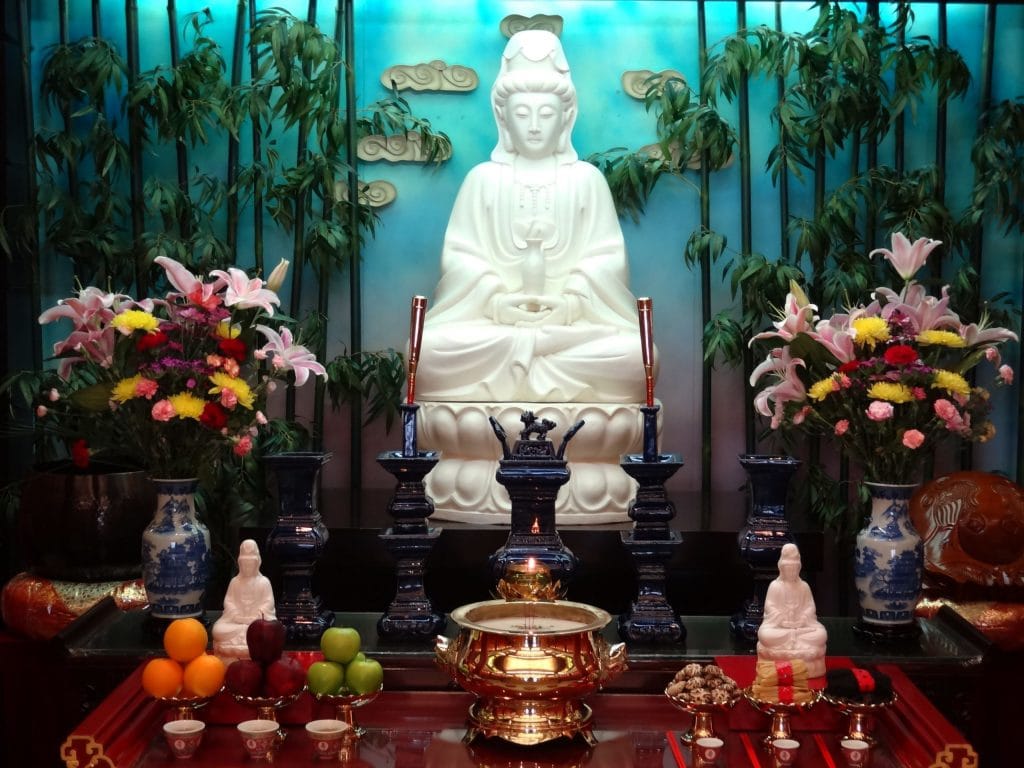 HONG KONG - Two Hong Kong heritage trails in the North Territories