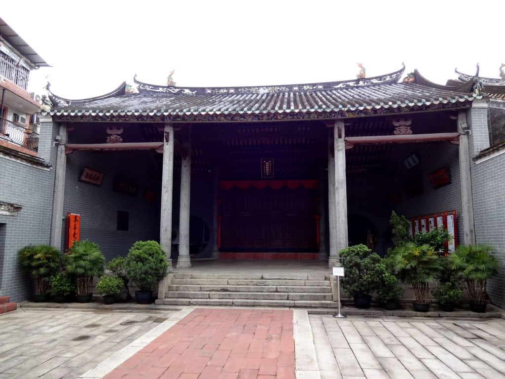 HONG KONG - Two Hong Kong heritage trails in the North Territories