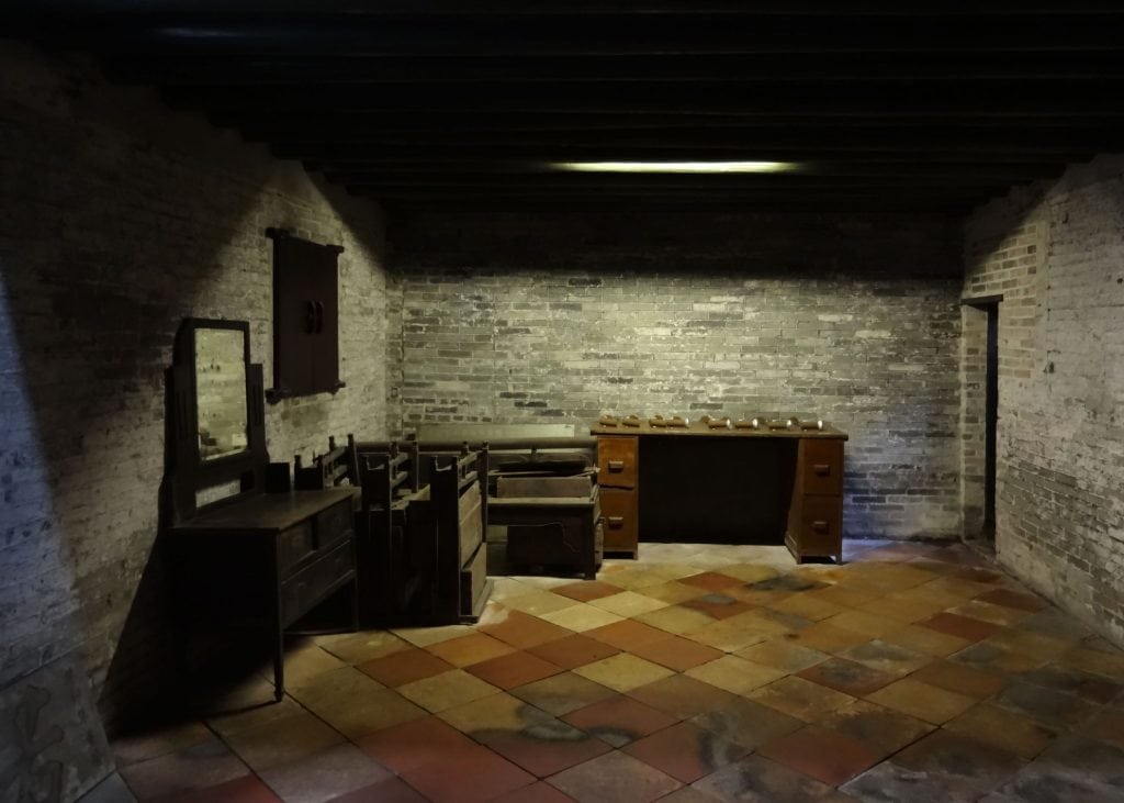 HONG KONG - Two Hong Kong heritage trails in the North Territories