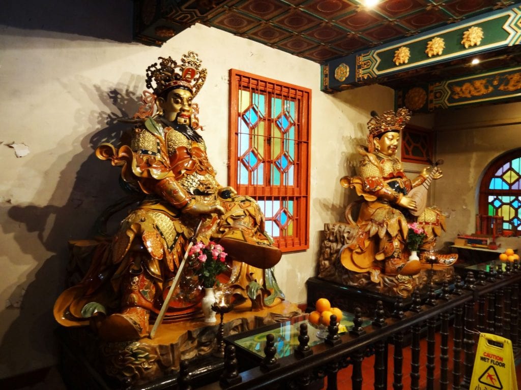 HONG KONG - 5 fun & cultural things to do on Lantau Island